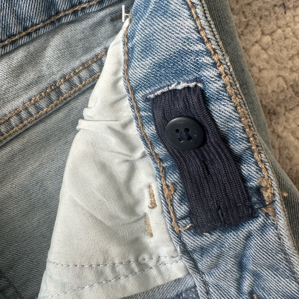 ⚡️NWT Universal Thread Light Blue High Rise Jeans - Picture 5 of 5